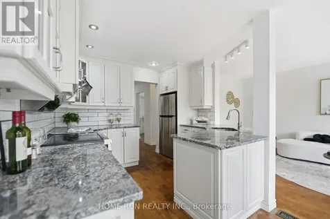 26 Highmont Court Ottawa ON K2T 1B2