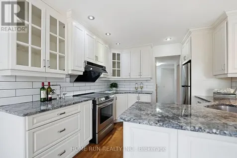 26 Highmont Court Ottawa ON K2T 1B2