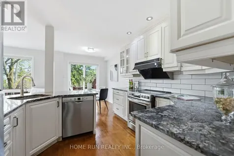 26 Highmont Court Ottawa ON K2T 1B2