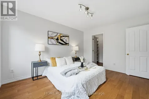 26 Highmont Court Ottawa ON K2T 1B2