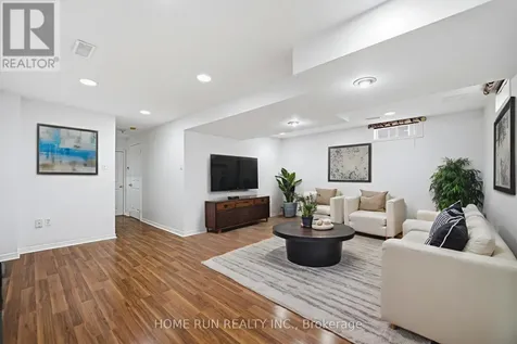 26 Highmont Court Ottawa ON K2T 1B2