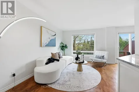 26 Highmont Court Ottawa ON K2T 1B2