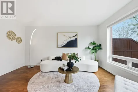 26 Highmont Court Ottawa ON K2T 1B2