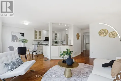 26 Highmont Court Ottawa ON K2T 1B2