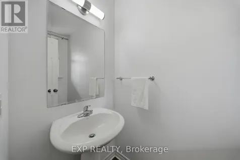 4265 Kelly Farm Drive Ottawa ON K1T 0A6