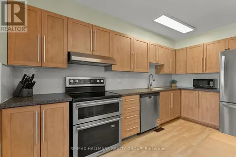48 Sample Road Ottawa ON K1V 9T8