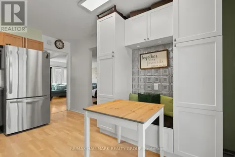 48 Sample Road Ottawa ON K1V 9T8