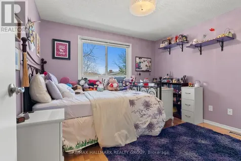 48 Sample Road Ottawa ON K1V 9T8