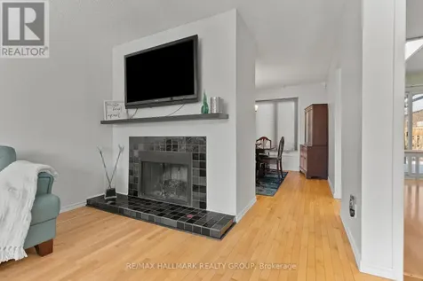 48 Sample Road Ottawa ON K1V 9T8