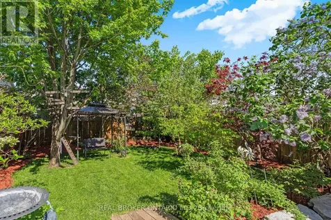 1089 Copper Leaf Crescent Kitchener ON N2E 3W4