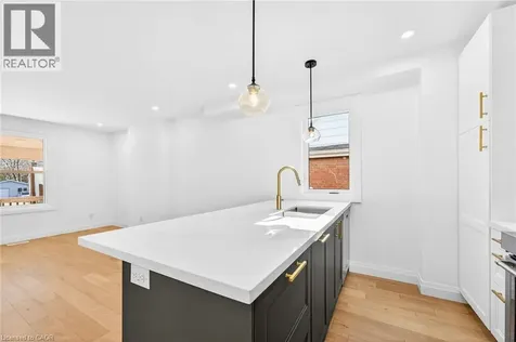 304 Park Street Hamilton ON L9H 1Y9