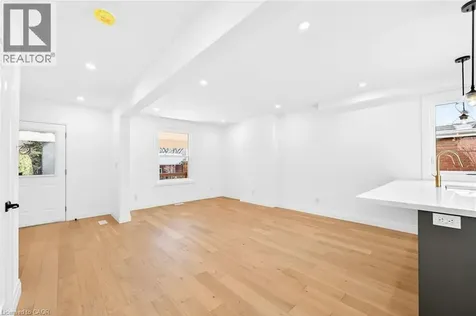304 Park Street Hamilton ON L9H 1Y9