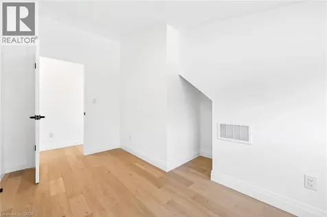 304 Park Street Hamilton ON L9H 1Y9