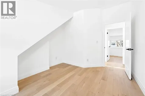 304 Park Street Hamilton ON L9H 1Y9