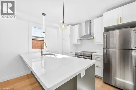 304 Park Street Hamilton ON L9H 1Y9