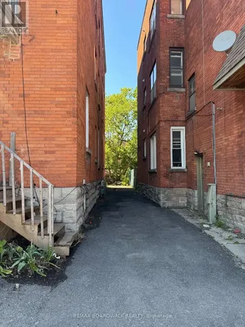 475 Somerset Street West Ottawa ON K1R 5J7