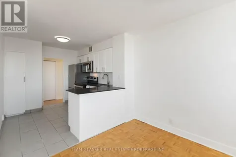 396 Queens Avenue London East (east F) ON N6B 1X7