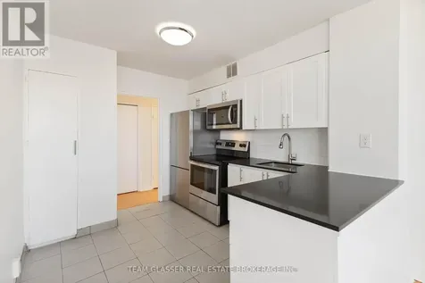 396 Queens Avenue London East (east F) ON N6B 1X7