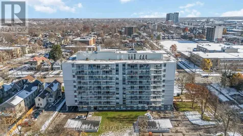 396 Queens Avenue London East (east F) ON N6B 1X7