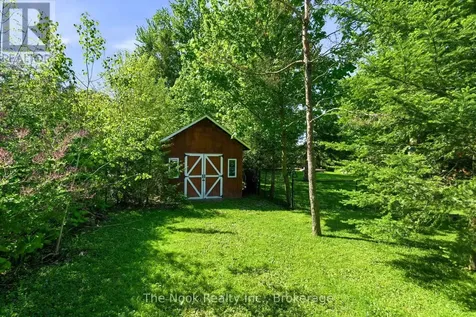 15 Hillside Drive Clarington ON L0B 1J0