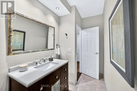 160 George Street Ottawa ON K1N 9M2