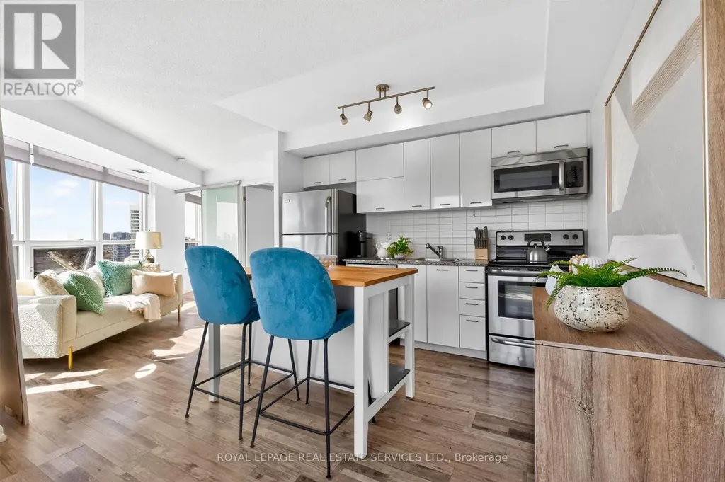 38 Joe Shuster Way Toronto (south Parkdale) ON M6K 0A5