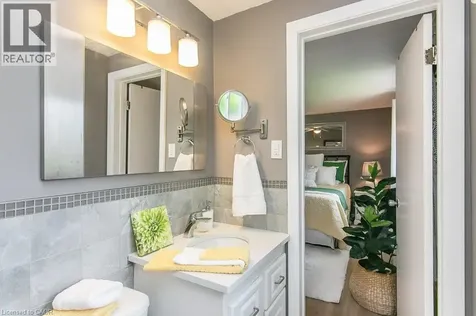 78 Inwood Crescent Kitchener ON N2M 2M1