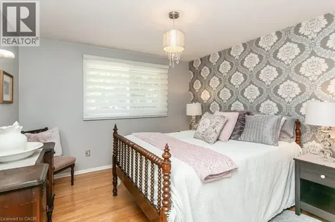 78 Inwood Crescent Kitchener ON N2M 2M1