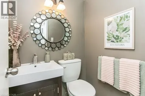 78 Inwood Crescent Kitchener ON N2M 2M1