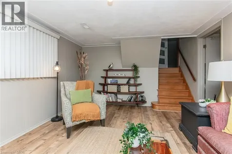 78 Inwood Crescent Kitchener ON N2M 2M1