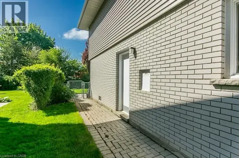 78 Inwood Crescent Kitchener ON N2M 2M1