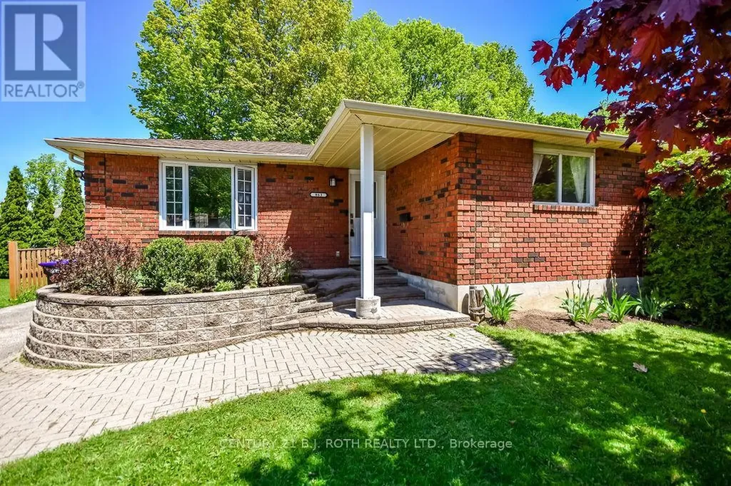 863 Birchwood Drive Midland ON L4R 4Y3