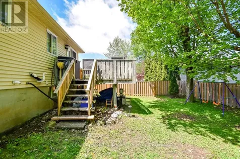 863 Birchwood Drive Midland ON L4R 4Y3