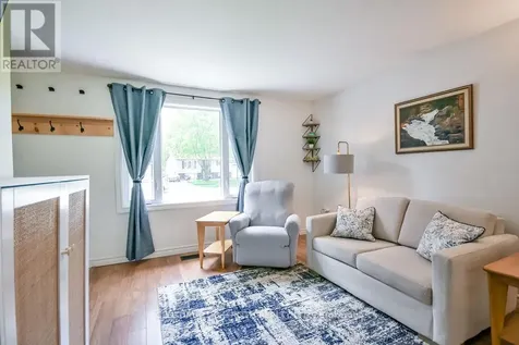 863 Birchwood Drive Midland ON L4R 4Y3