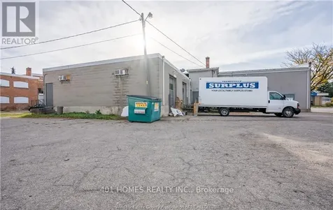 100 London Chatham-kent ON N0P 2K0