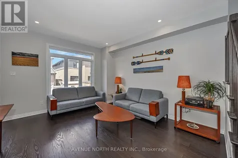 323 Lysander Place Ottawa ON K1K 3X8
