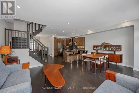 323 Lysander Place Ottawa ON K1K 3X8