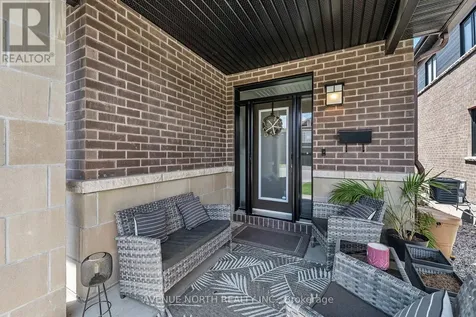 323 Lysander Place Ottawa ON K1K 3X8