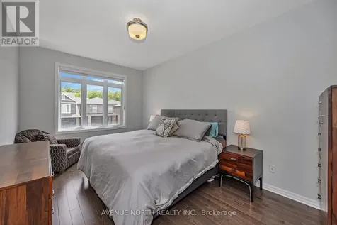 323 Lysander Place Ottawa ON K1K 3X8