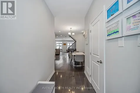 323 Lysander Place Ottawa ON K1K 3X8