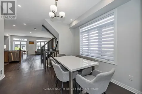 323 Lysander Place Ottawa ON K1K 3X8