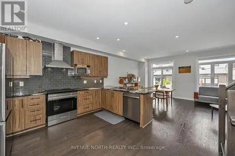 323 Lysander Place Ottawa ON K1K 3X8