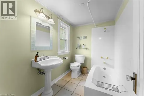 7009 High Street Niagara Falls ON L2G 1P1