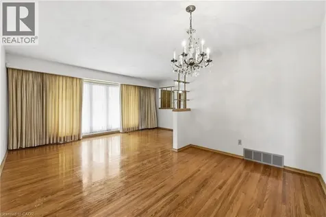 61 Bellingham Drive Hamilton ON L8V 3R3