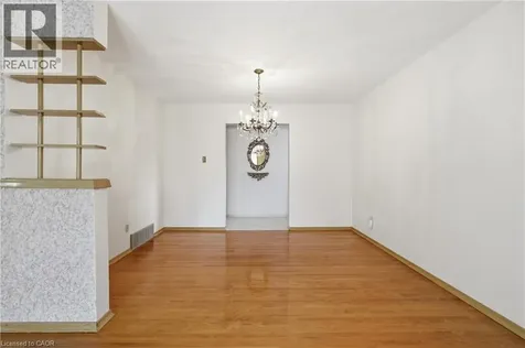 61 Bellingham Drive Hamilton ON L8V 3R3