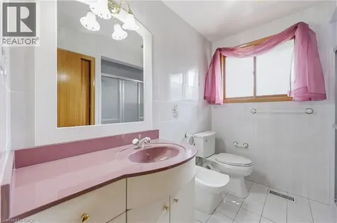 61 Bellingham Drive Hamilton ON L8V 3R3