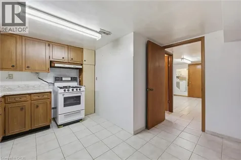 61 Bellingham Drive Hamilton ON L8V 3R3