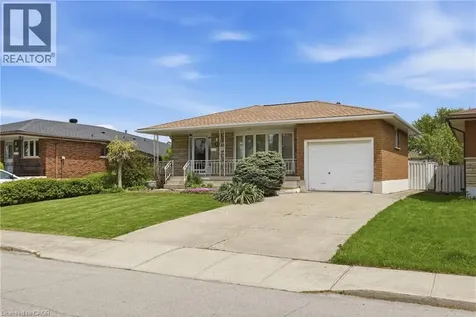 61 Bellingham Drive Hamilton ON L8V 3R3