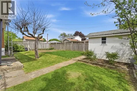 61 Bellingham Drive Hamilton ON L8V 3R3