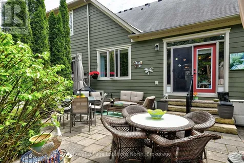 23 Covington Blue Crescent Wasaga Beach ON L9Z 0E4